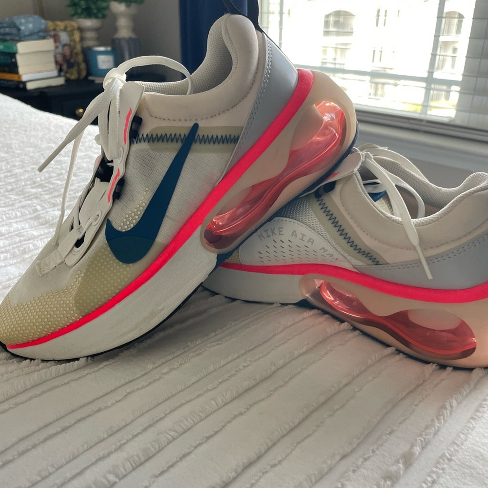 Women’s Nike Air Max